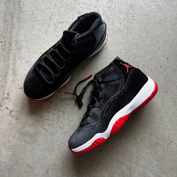 Jordan 11 Retro Bred Velvet DB5457-061 Women's 9 Luxury Basketball Sneakers - Picture 1 of 6
